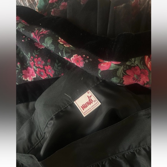 SOLD Vintage 80s Mondi Black Tulle Velvet Skirt Floral German Romantic Academia - Picture 10 of 10